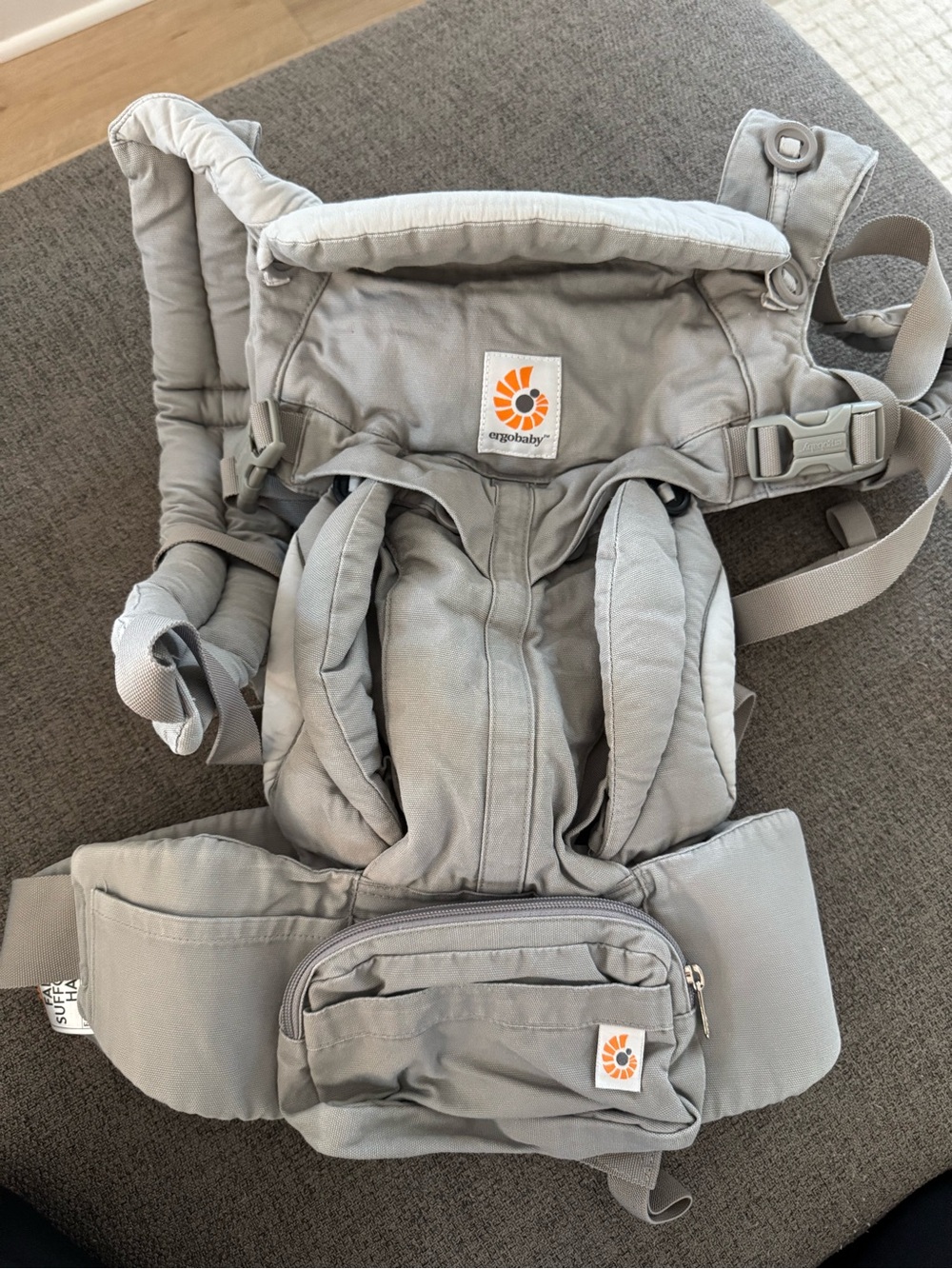 Ergobaby Gray
